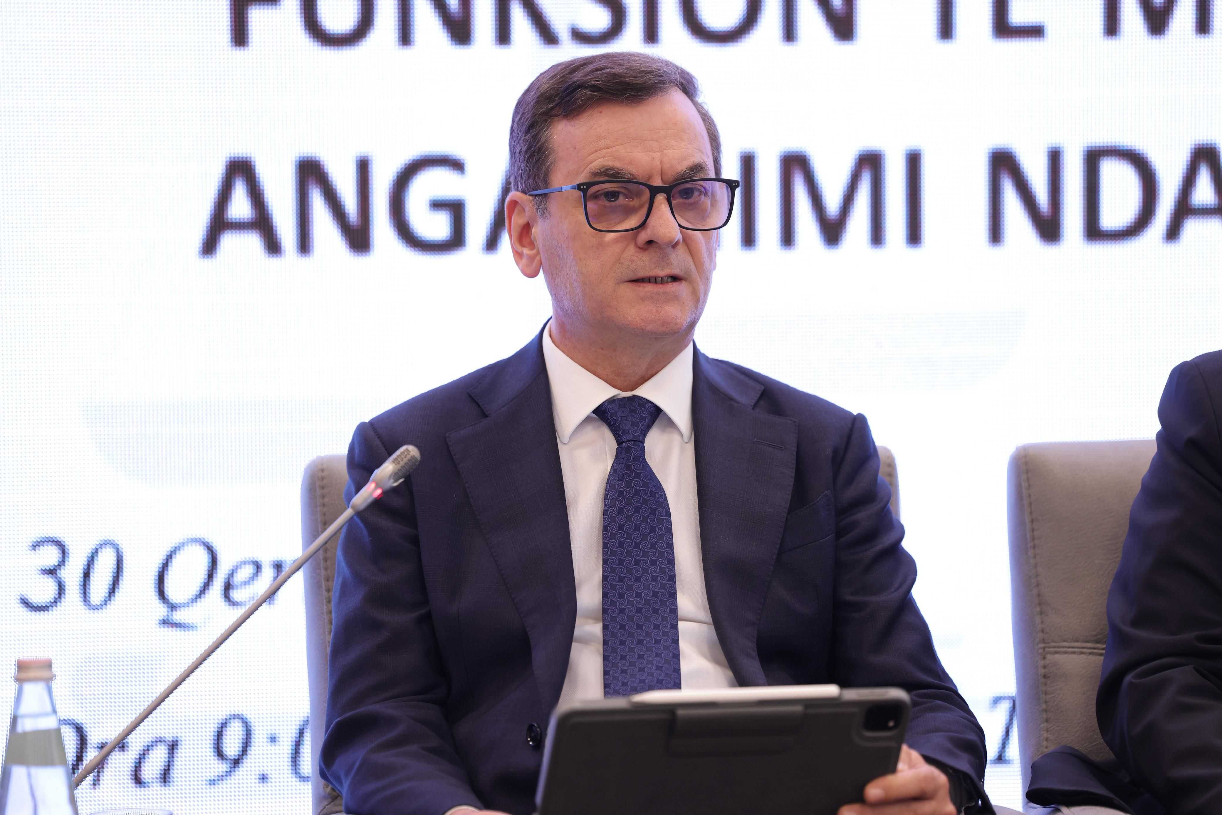 “Integriteti gjyqësor përballë tundimit të konformizmit: Reflektime mbi guximin moral të magjistratit”