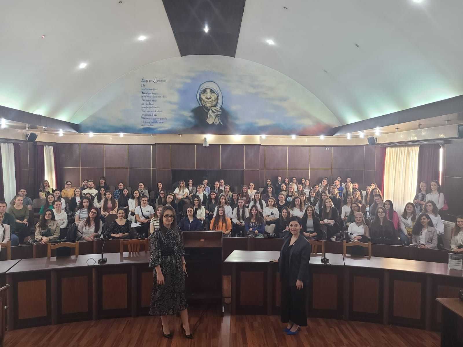 Në kuadër të 10 majit – Dita Kombëtare e Drejtësisë, Gjykata e Lartë priti studentët e vitit të tretë të Fakultetit të Drejtësisë, Universiteti i Tiranës.